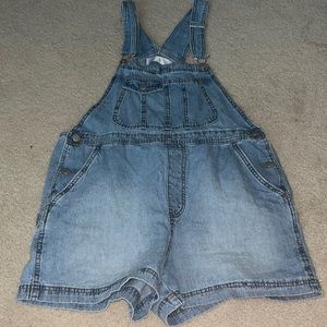oversized overalls